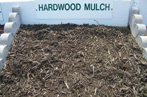 Dark-Double-Shredded-Hardwood-Mulch-800