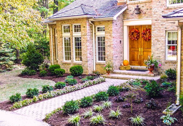 Beautiful Front Yard Landscaping 8